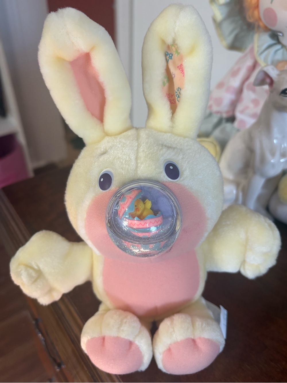1989 Vntg nosey bunnies
